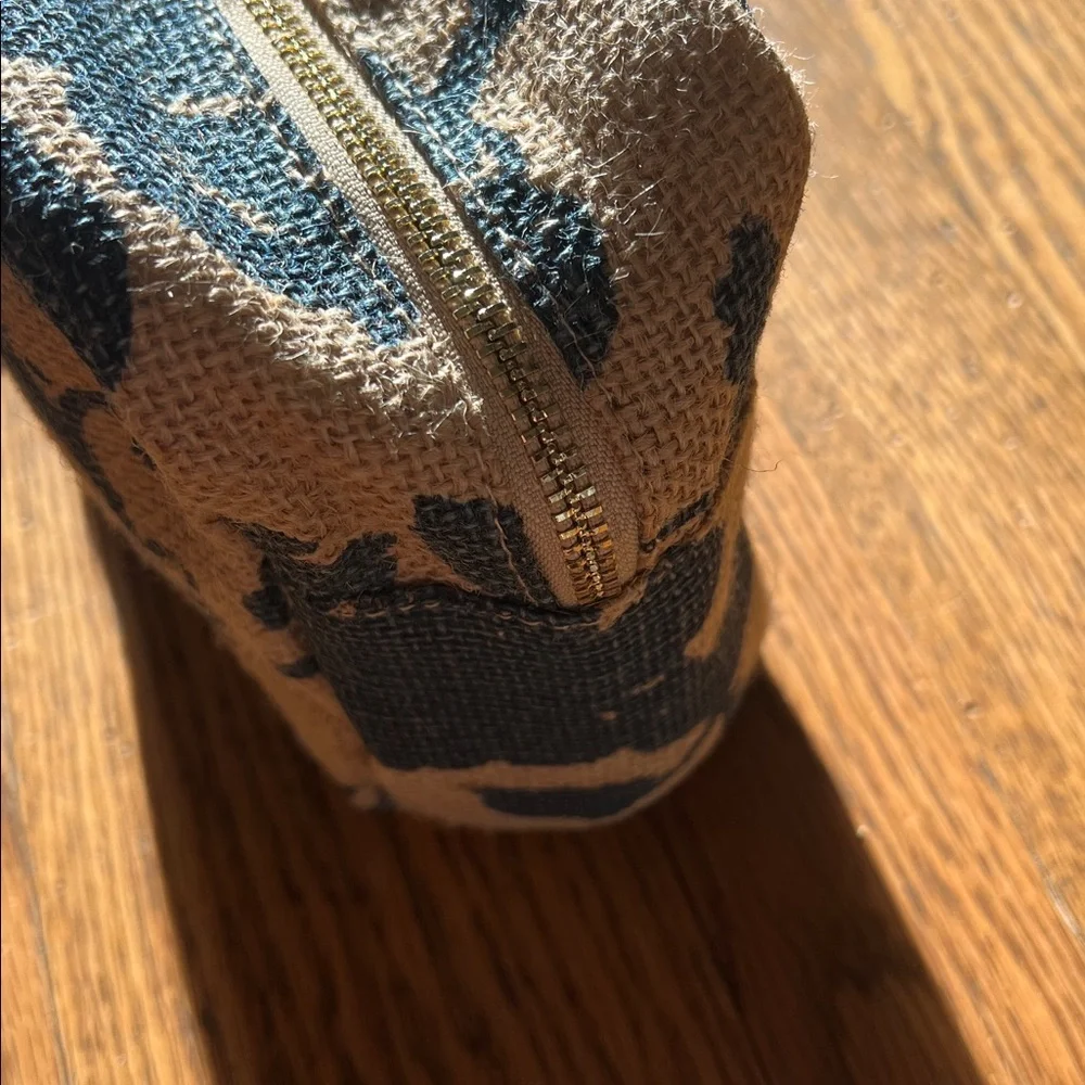 NWT Sezane Floral Jute Linen-ish Blue Makeup Travel Toiletries Bag Lined Pockets